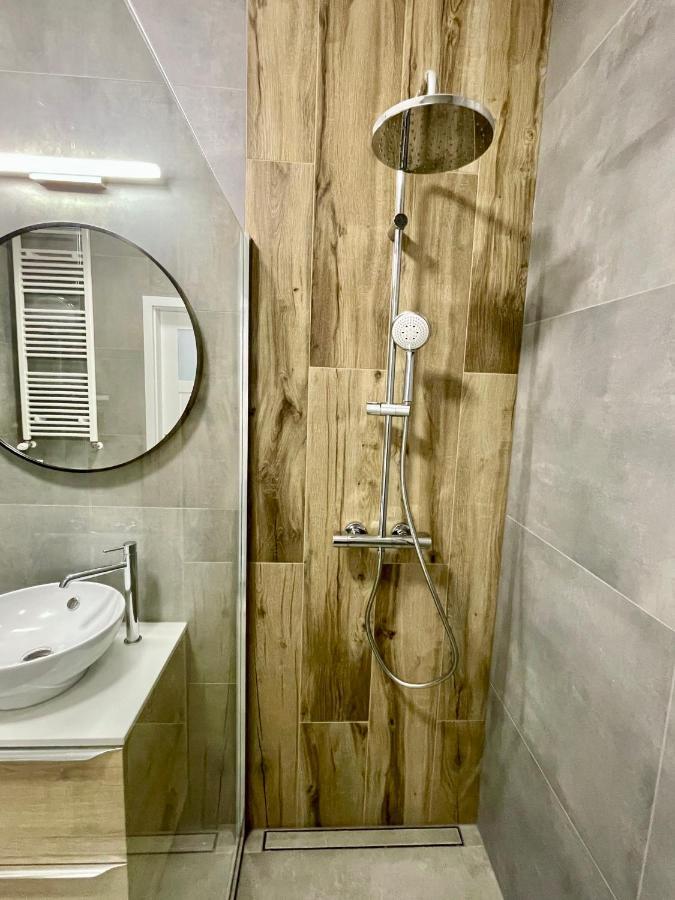 Modern Green Apartment Краків Екстер'єр фото